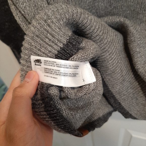 BNWT Roots men cotton sweater (Chest 51cm, Length 74cm) - Picture 5 of 7